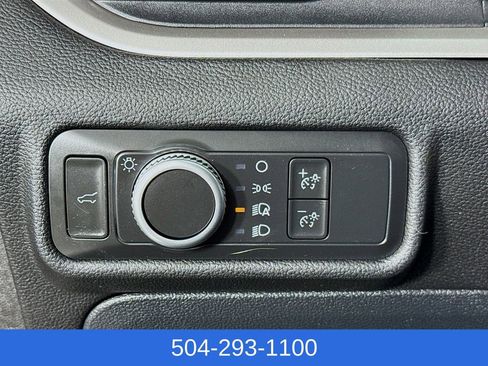 Used 2022 Ford Explorer XLT image 10