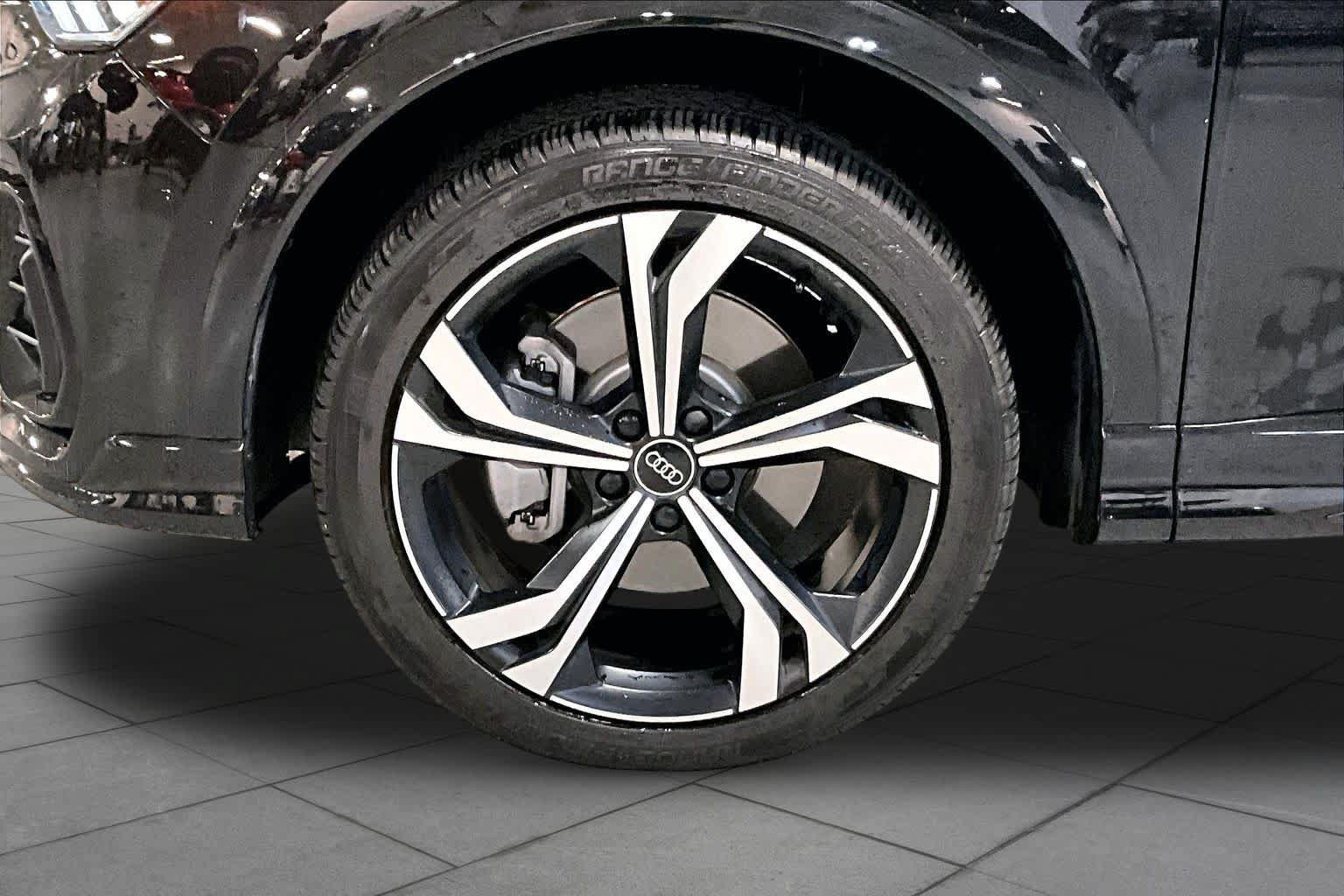 Certified 2023 Audi Q3 2.0T Premium Plus w/ Premium Plus Package AWD/4WD image 11