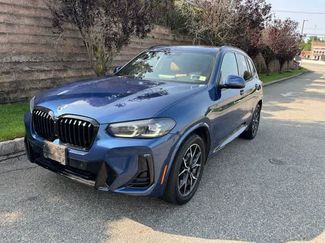 Used 2022 BMW X3 xDrive30i w/ M Sport Package AWD/4WD video 1