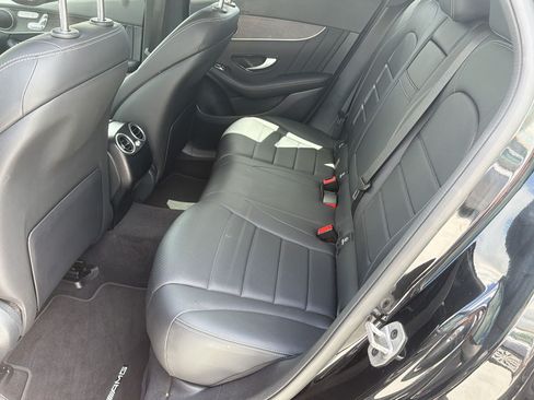 Used 2022 Mercedes-Benz GLC 300 4MATIC image 22