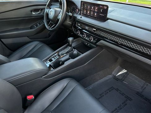 Certified 2024 Honda Accord EX-L image 17