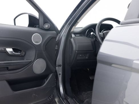 Used 2015 Land Rover Range Rover Evoque Pure Premium image 24