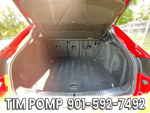 Used 2020 Porsche Macan w/ Premium Package Plus AWD/4WD image 14