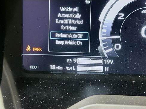 New 2026 Toyota Tundra Limited AWD/4WD image 12
