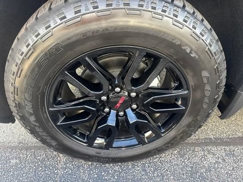 New 2026 GMC Sierra 1500 Elevation w/ Elevation Premium Package AWD/4WD image 4