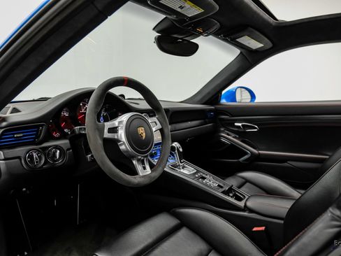Used 2016 Porsche 911 Turbo S AWD/4WD image 44