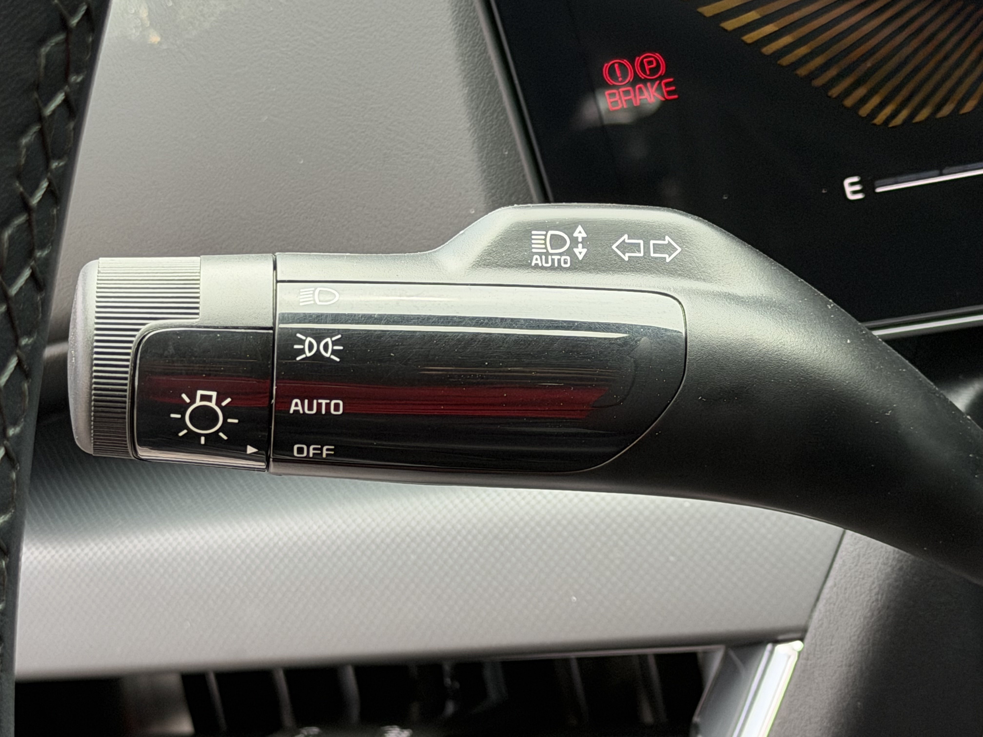 New 2026 Kia K4 EX FWD image 14