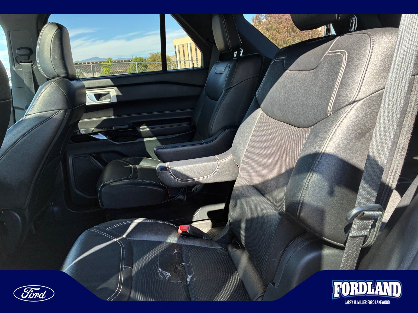 Used 2023 Ford Explorer ST w/ Equipment Group 401A AWD/4WD image 17