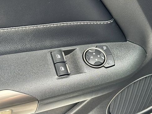 Used 2022 Ford Mustang Shelby GT500 w/ Technology Package RWD image 15