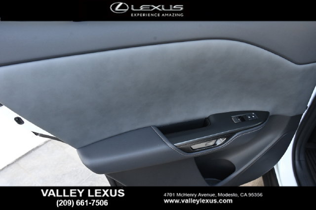 Certified 2026 Lexus RZ 450e AWD w/ Accessory Package (Z2) image 19