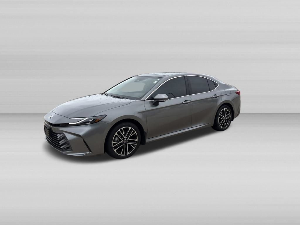Used 2026 Toyota Camry XLE AWD/4WD image 8
