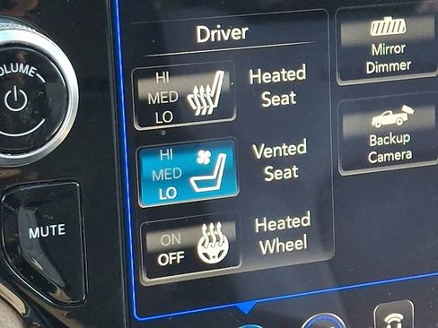 Used 2019 RAM 1500 Laramie AWD/4WD image 24