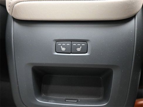 New 2026 Volvo XC60 B5 Plus w/ Protection Package Premier image 34