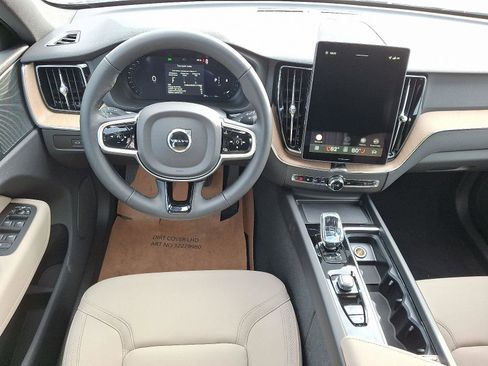 New 2026 Volvo XC60 B5 Plus w/ Climate Package image 8
