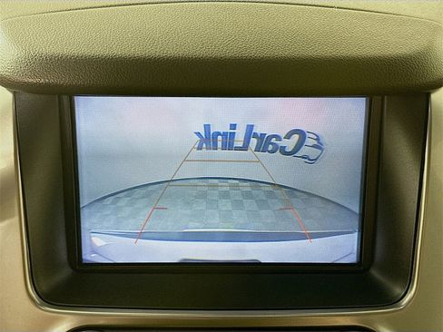 Used 2018 Chevrolet Suburban Premier image 17