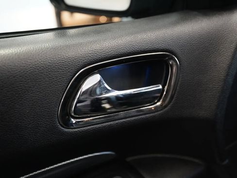 Used 2018 Dodge Durango GT image 42