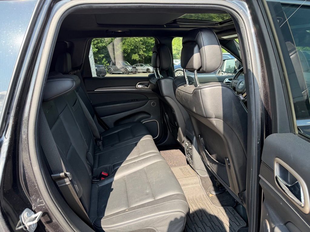 Used 2015 Jeep Grand Cherokee Summit w/ Platinum Series Group AWD/4WD image 12