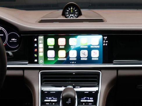 Used 2023 Porsche Panamera 4S Executive image 8