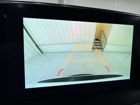 Used 2023 Chevrolet Tahoe Premier AWD/4WD image 15