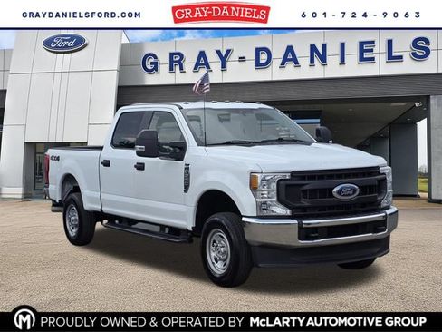Used 2022 Ford F250 XL w/ Power Equipment Group AWD/4WD image 1
