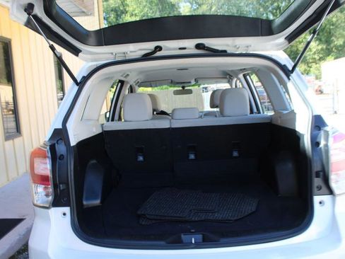 Used 2018 Subaru Forester 2.5i image 16