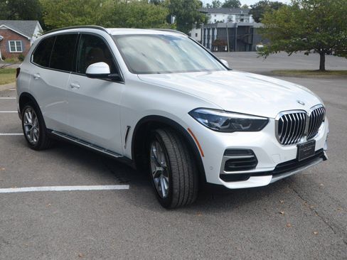 Used 2023 BMW X5 xDrive40i w/ Premium Package AWD/4WD image 6