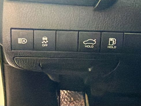 Used 2021 Toyota Camry LE FWD image 16