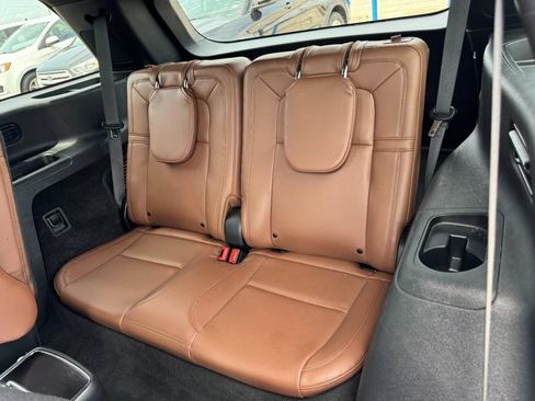Used 2023 Lincoln Aviator Grand Touring w/ Equipment Group 301A AWD/4WD image 12