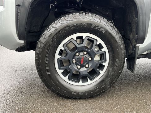 Used 2024 Toyota Tacoma TRD Off-Road w/ TRD Off Road Upgrade Package image 11