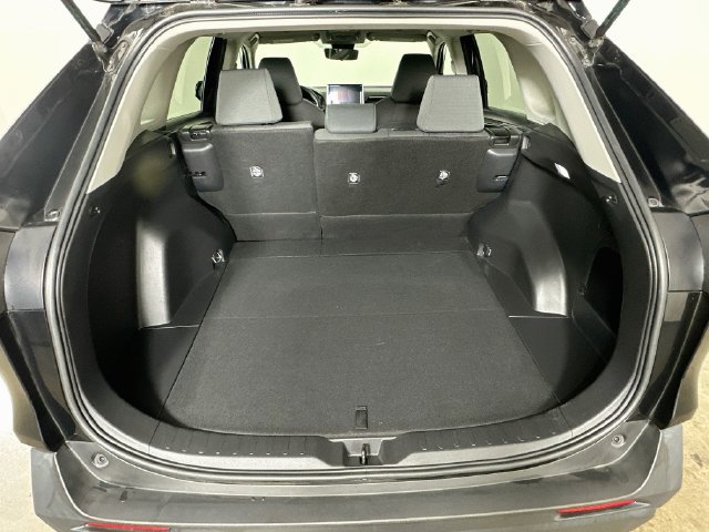 Used 2023 Toyota RAV4 XLE AWD/4WD image 30