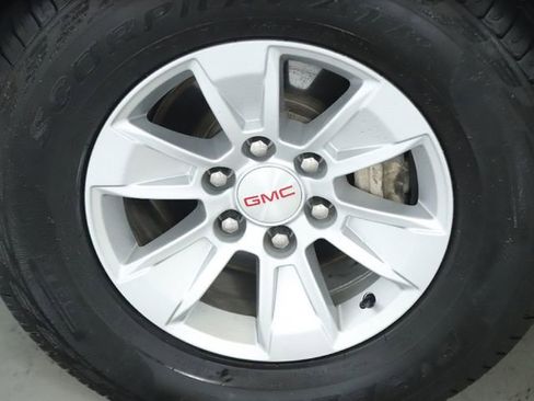 Used 2022 GMC Sierra 1500 SLE image 48