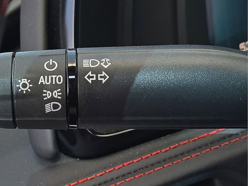 Used 2024 Chevrolet Corvette Stingray Premium Cpe w/ Z51 Performance Package image 16