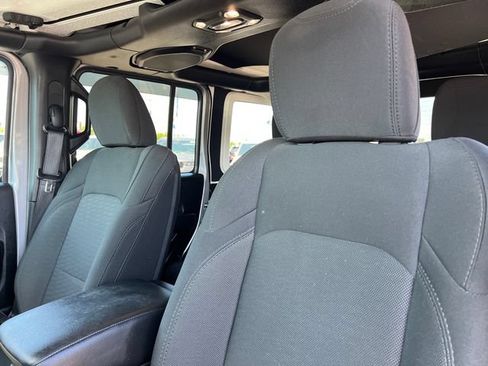Used 2020 Jeep Wrangler Unlimited Sport S AWD/4WD image 24
