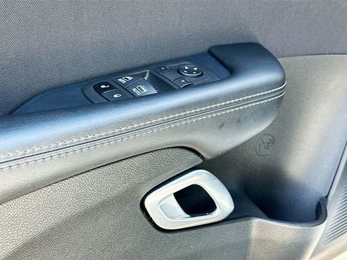 Used 2022 Dodge Challenger R/T Scat Pack w/ Driver Convenience Group image 17