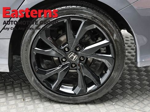 Used 2019 Honda Civic Sport image 8