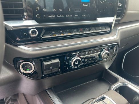 Used 2024 GMC Sierra 1500 SLT w/ SLT Premium Plus Package image 17