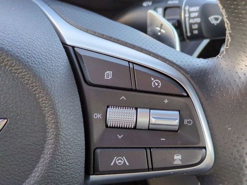 Used 2023 Genesis G70 2.0T w/ Sport Prestige Package image 27