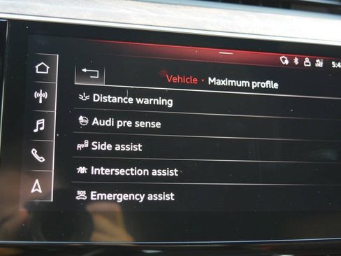 Used 2019 Audi e-tron Prestige w/ Prestige Package AWD/4WD image 63