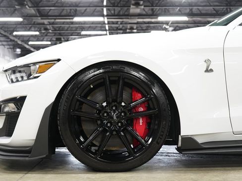 Used 2022 Ford Mustang Shelby GT500 w/ Technology Package RWD image 30