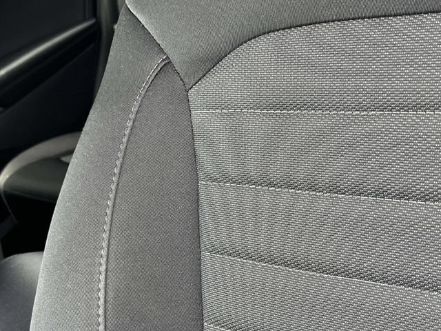 Used 2020 Ford Edge SE FWD image 18
