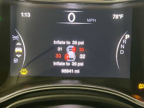 Used 2021 Jeep Grand Cherokee Limited w/ Luxury Group II image 23