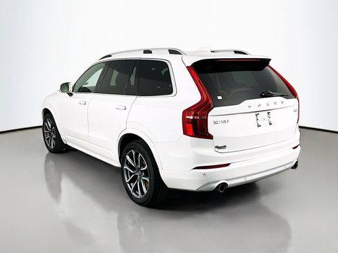 Used 2018 Volvo XC90 T5 Momentum w/ Momentum Plus Package FWD image 5