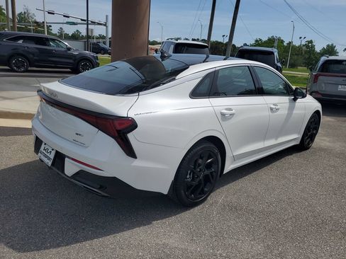 New 2026 Kia K5 GT-Line w/ GT-Line Premium Package FWD image 4