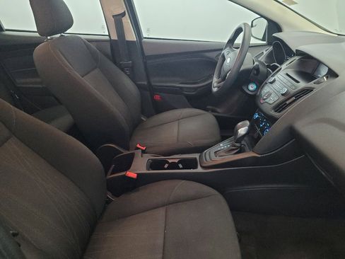 Used 2017 Ford Focus S FWD image 21