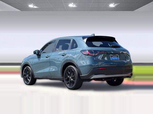 Certified 2023 Honda HR-V Sport image 3