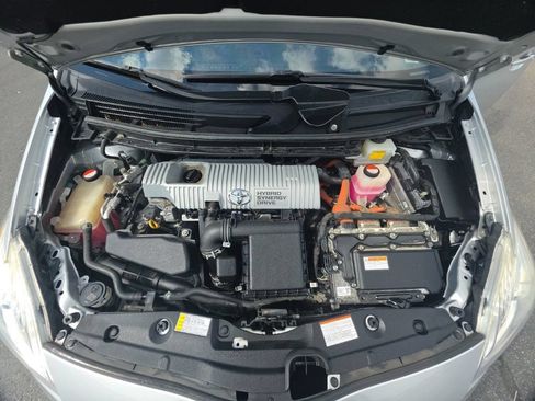 Used 2015 Toyota Prius Three FWD image 12