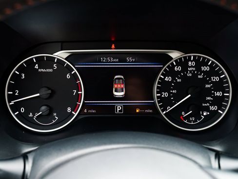 New 2025 Nissan Sentra SR w/ SR Premium Package image 17