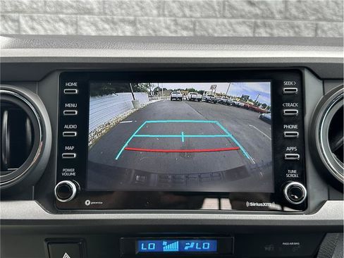 Used 2022 Toyota Tacoma TRD Sport w/ Technology Package AWD/4WD image 24