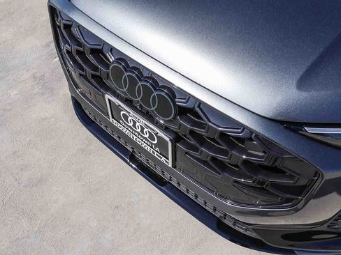 New 2026 Audi Q3 quattro 2.0T image 8