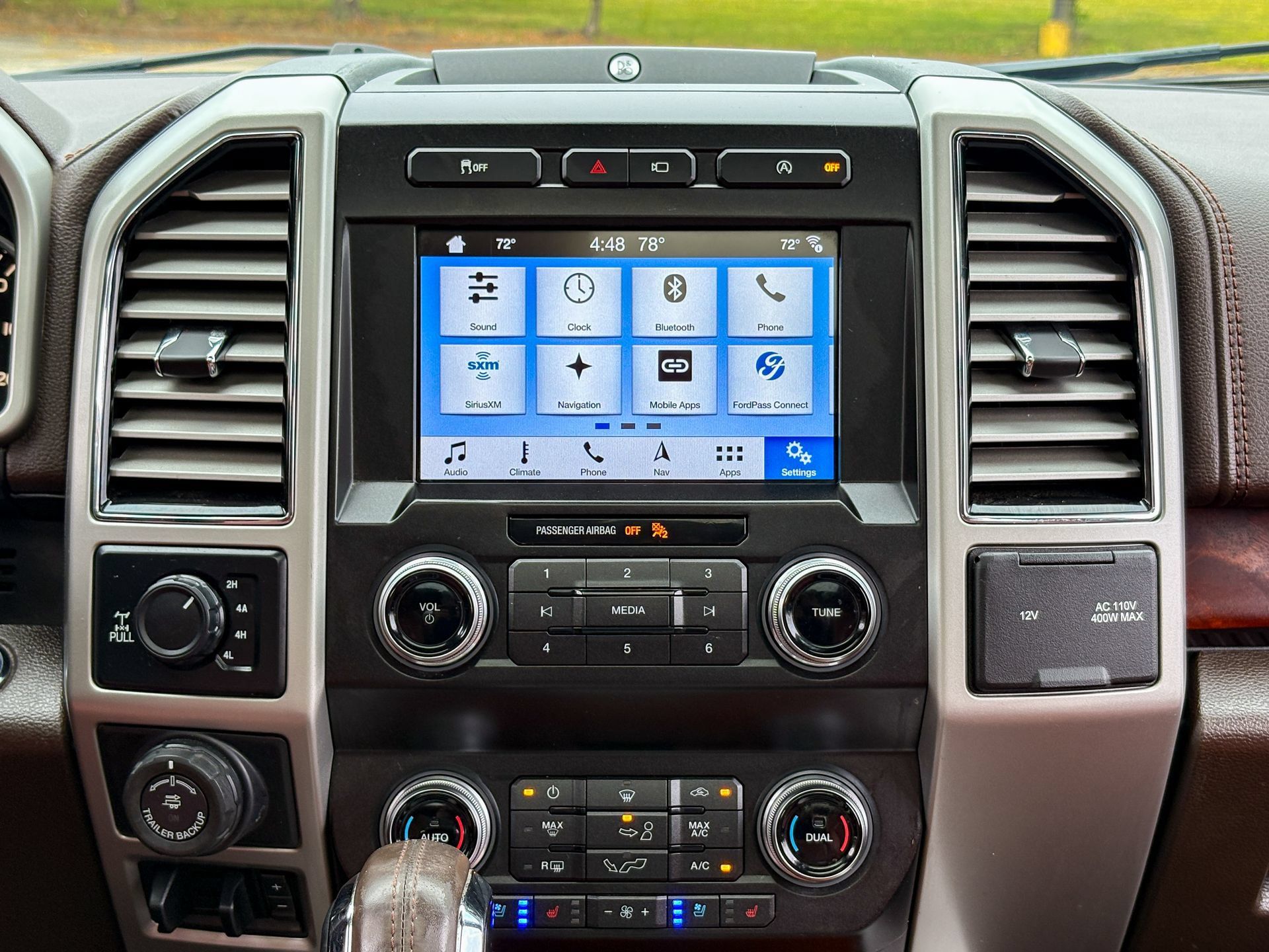 Used 2019 Ford F150 King Ranch w/ Equipment Group 601A Luxury AWD/4WD image 20